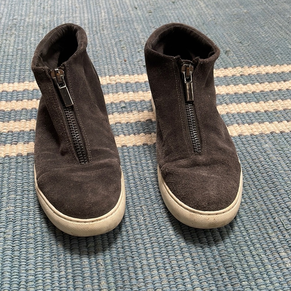 Kenneth Cole sneakers